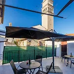 Modernes Mit Traumhafter Aussicht, Pool, Privatparkplatz, Wifi Pazin